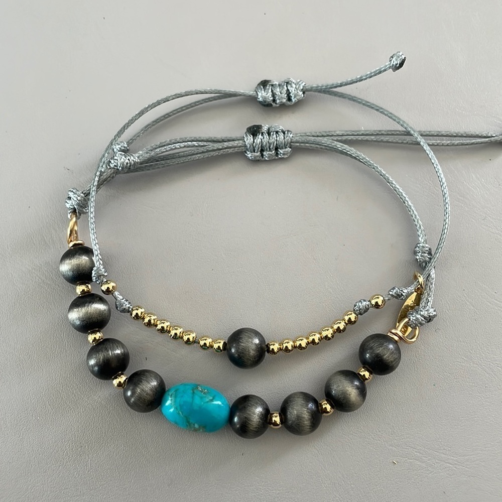 Adjustable bracelets💙
